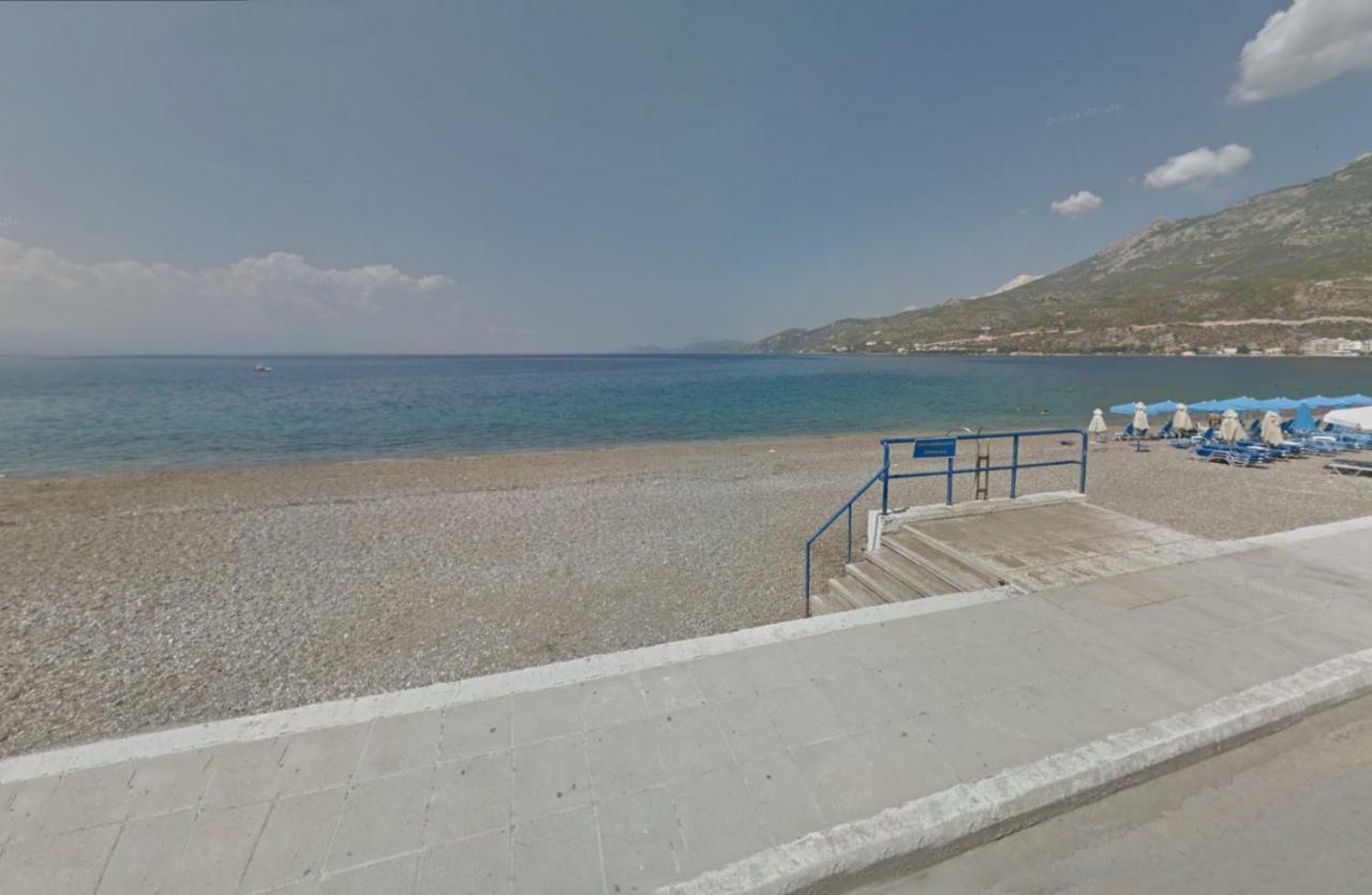 Loutraki Μοναδικής Θέσης Διαμέρισμα Στη Θάλασσα Exterior foto